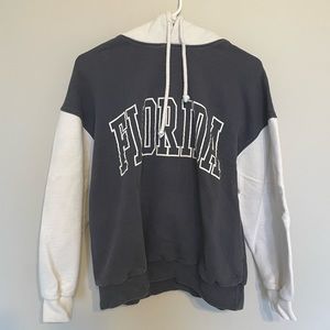 Pull&Bear 'Florida' Hoodie (Size XS)